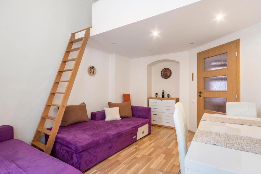 Apartment On Masaryka 39 การ์โลวีวารี ภายนอก รูปภาพ